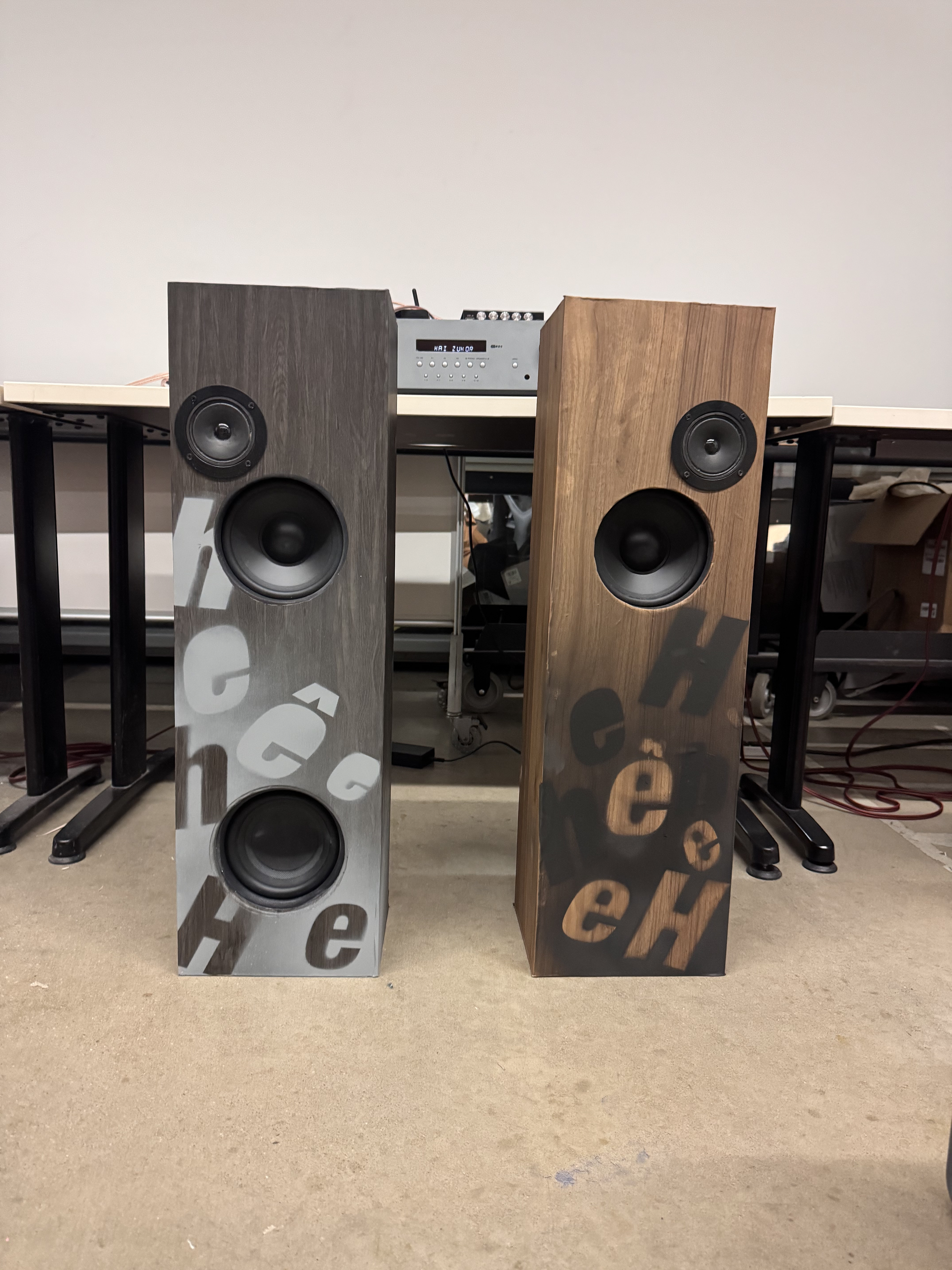 hhehehehe speakers final product, front view of the finished pair